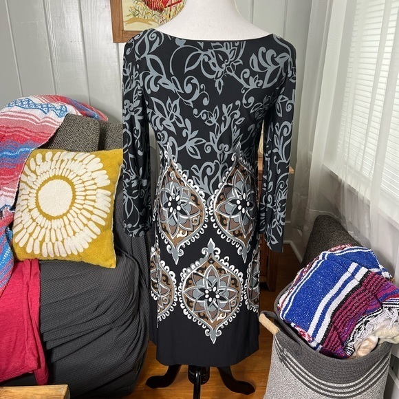 Lucy & Laurel Sheath Dress Womens Black Blue White Stretch Bell Sleeve D6-20 - Picture 4 of 8